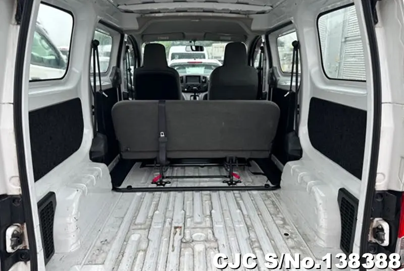 Nissan NV200 in White for Sale Image 4