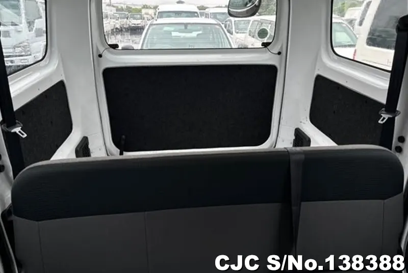Nissan NV200 in White for Sale Image 6