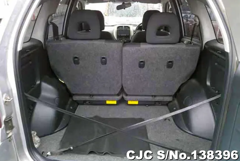 Toyota Rav4 in Silver for Sale Image 6