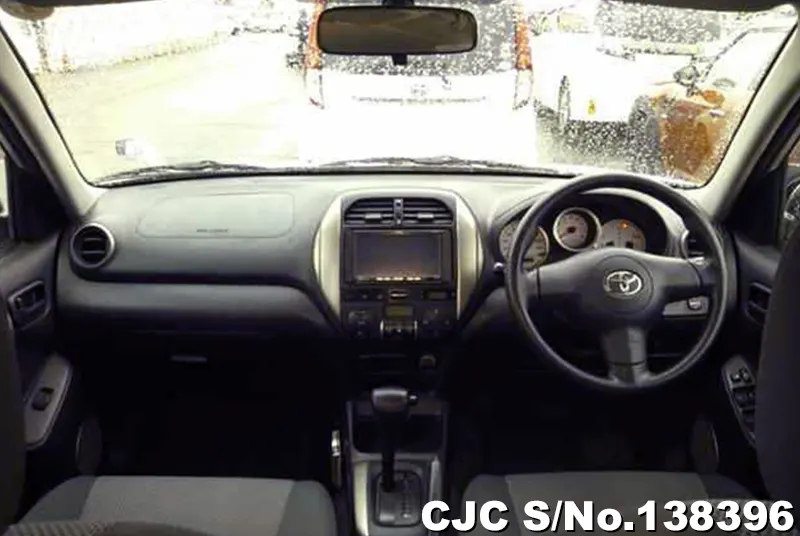 Toyota Rav4 in Silver for Sale Image 7