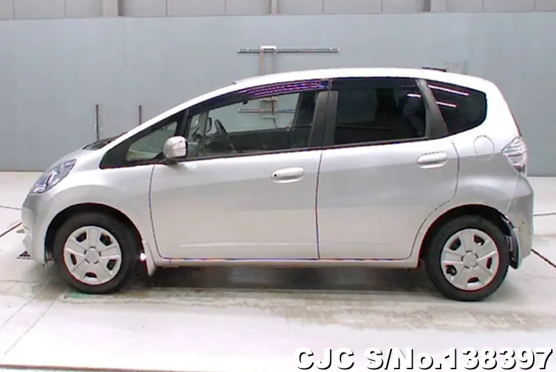 Honda Fit in Silver for Sale Image 5