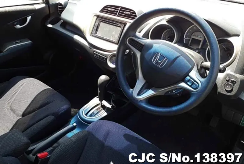 Honda Fit in Silver for Sale Image 6