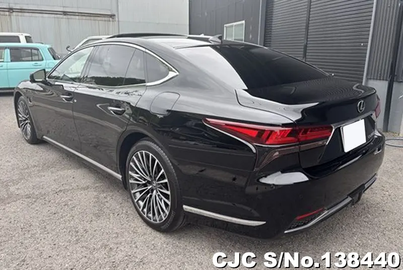 Lexus LS500H in Black for Sale Image 1