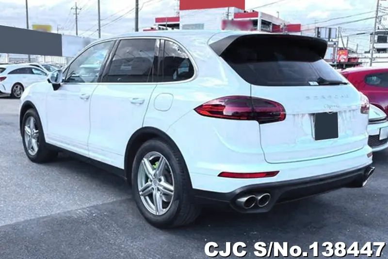 Porsche Cayenne in White for Sale Image 1