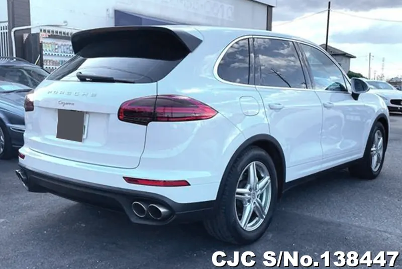 Porsche Cayenne in White for Sale Image 2