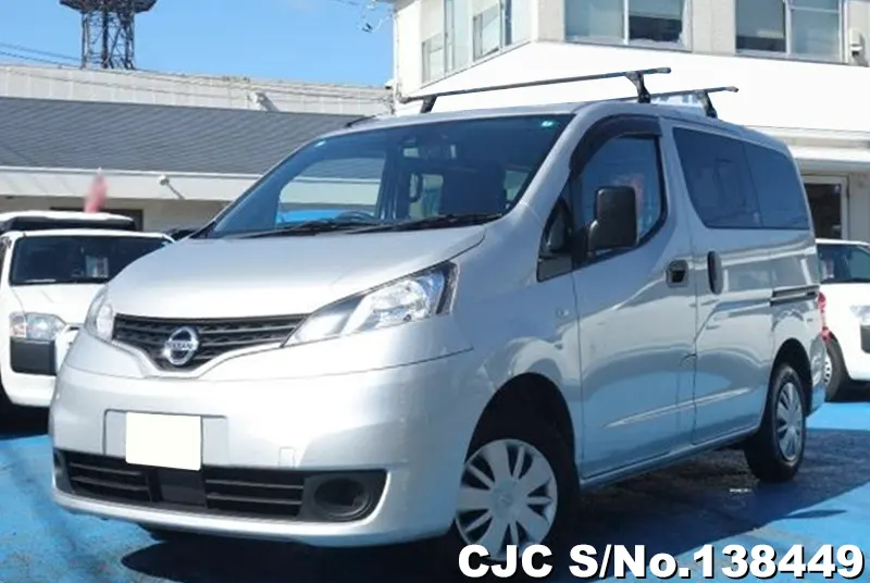 Nissan NV200 in Silver for Sale Image 3