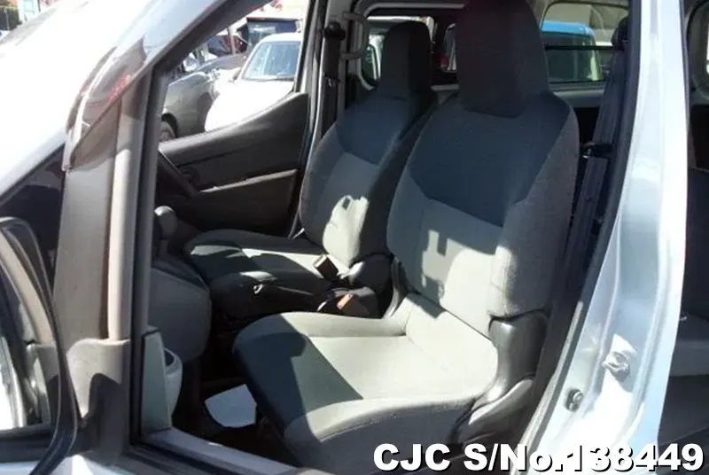 Nissan NV200 in Silver for Sale Image 15