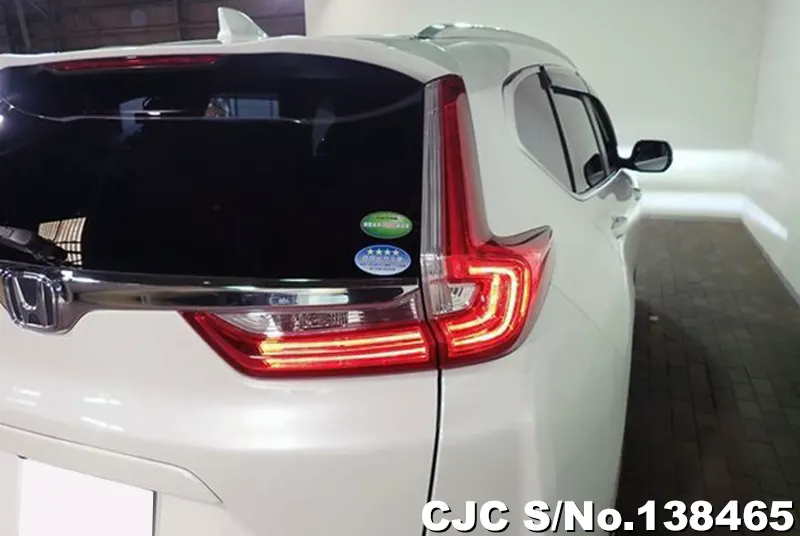 Honda CRV in White for Sale Image 2