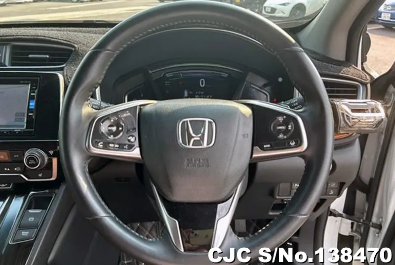 Honda CRV in White for Sale Image 2