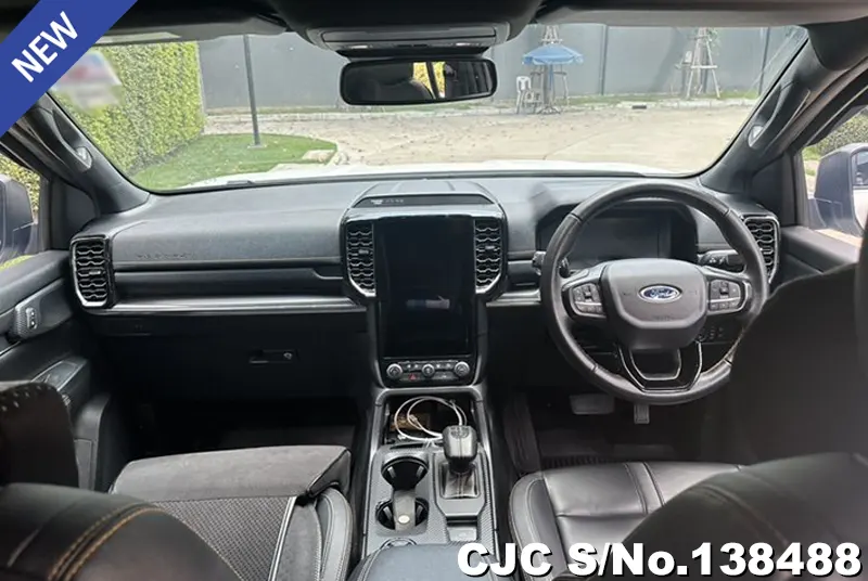Ford Everest in White for Sale Image 6