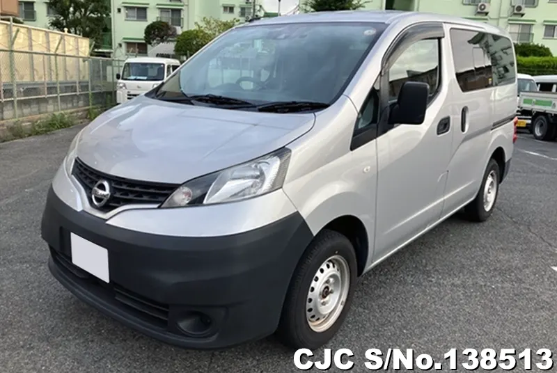 Nissan NV200 in Silver for Sale Image 3