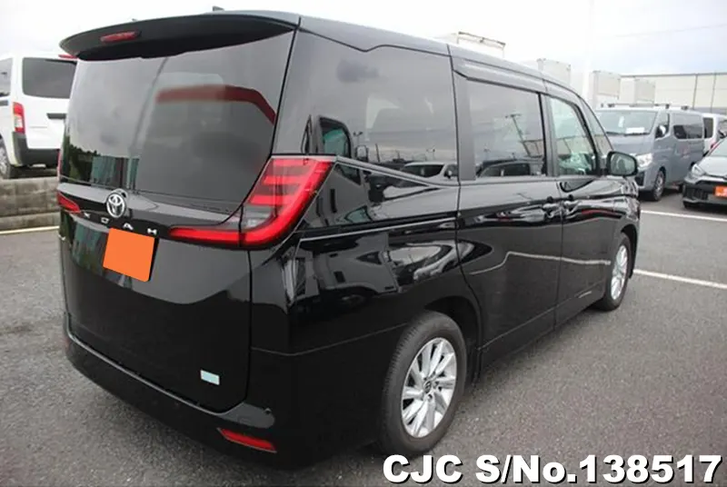 Toyota Noah in Black for Sale Image 2