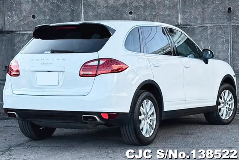 Porsche Cayenne in White for Sale Image 2