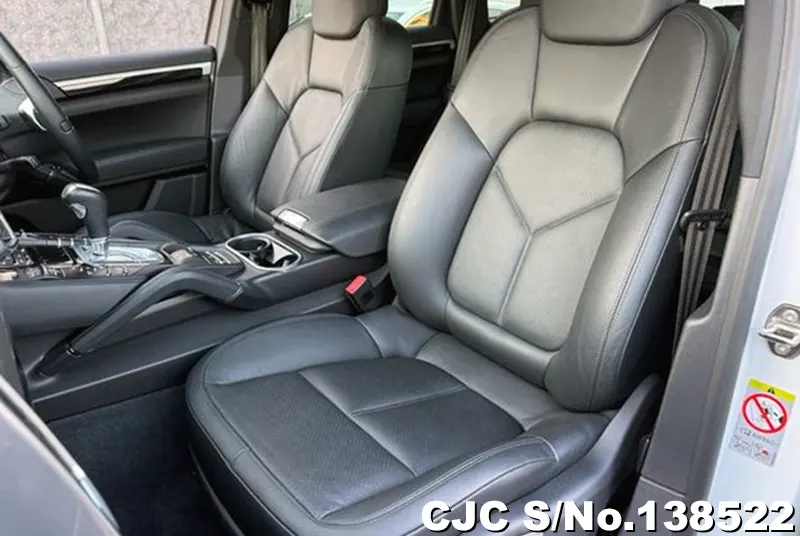 Porsche Cayenne in White for Sale Image 14