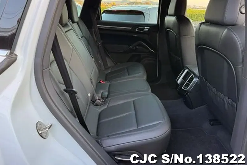 Porsche Cayenne in White for Sale Image 15
