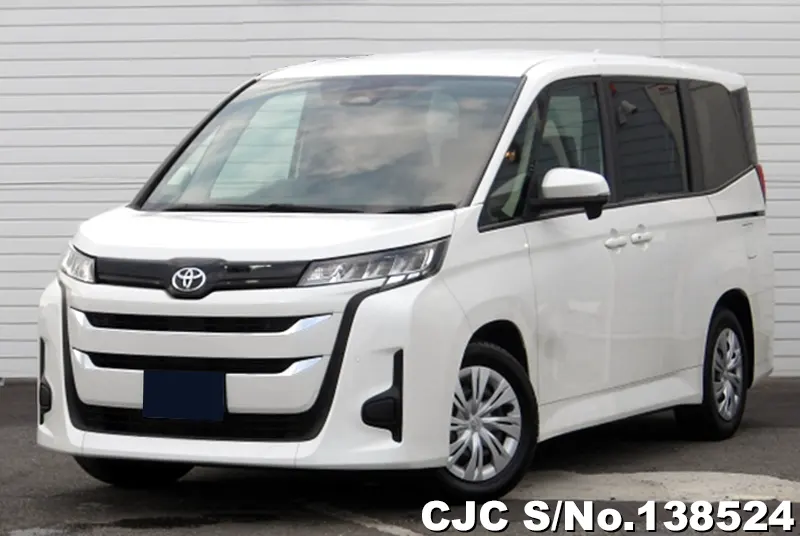 Toyota / Noah 2023