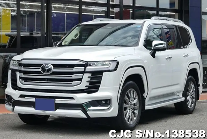 Toyota Land Cruiser in Pearl for Sale Image 3