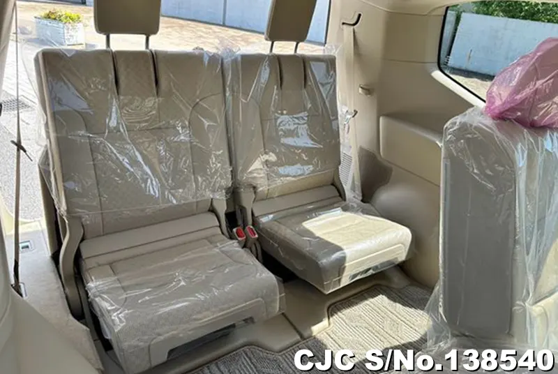 Toyota Land Cruiser in Pearl for Sale Image 10