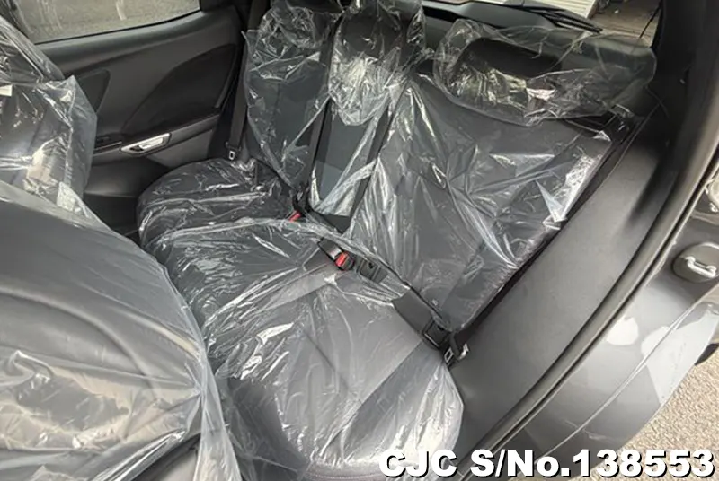 Lexus LBX in Gray for Sale Image 9