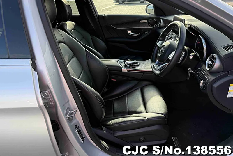 Mercedes Benz C Class in Silver for Sale Image 10