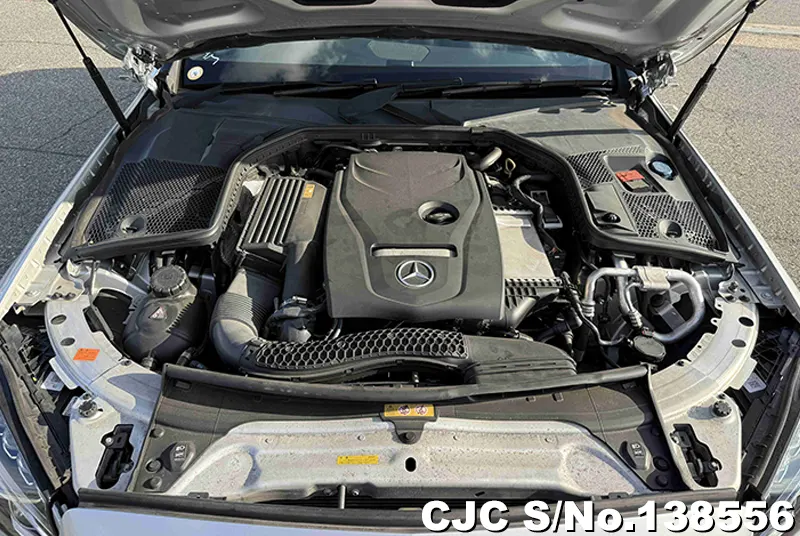 Mercedes Benz C Class in Silver for Sale Image 14
