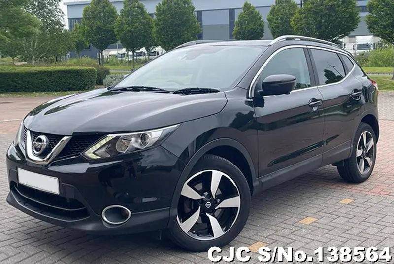 Nissan Qashqai in Black for Sale Image 3