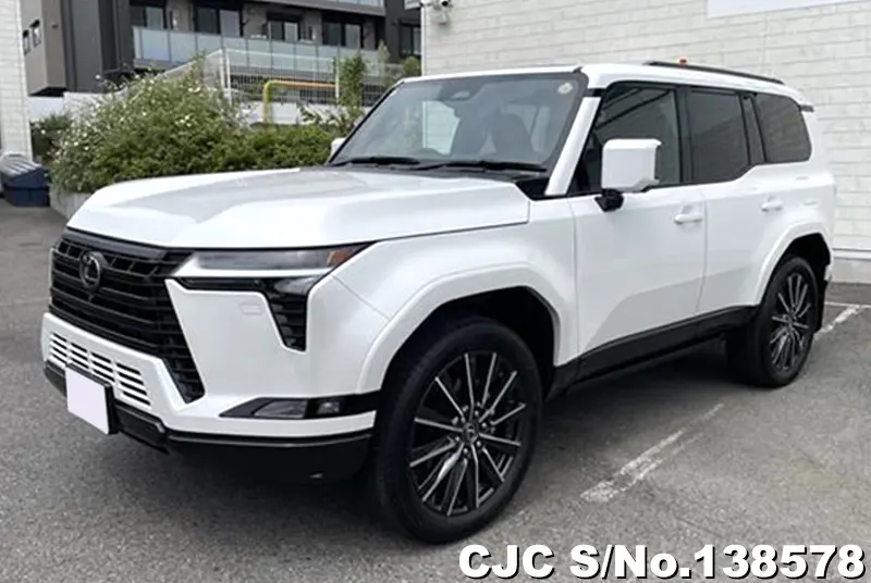 Lexus GX 550 in Pearl for Sale Image 3