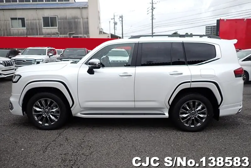 Toyota Land Cruiser in Pearl for Sale Image 7