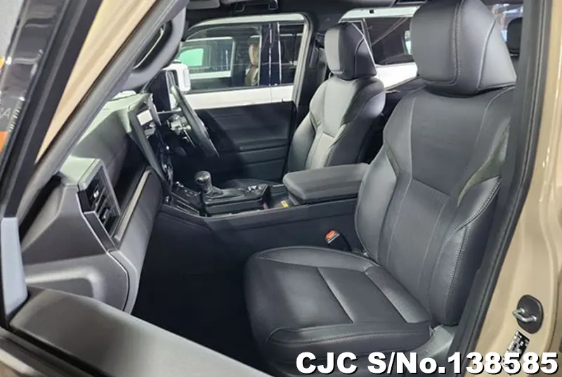 Lexus GX 550 in Brown for Sale Image 6