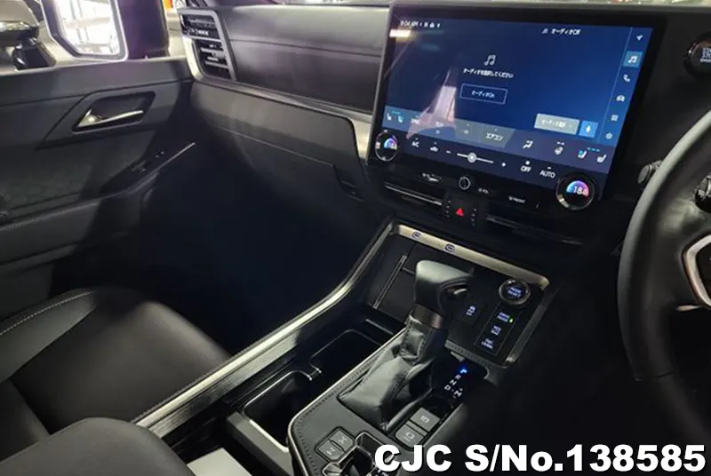 Lexus GX 550 in Brown for Sale Image 11