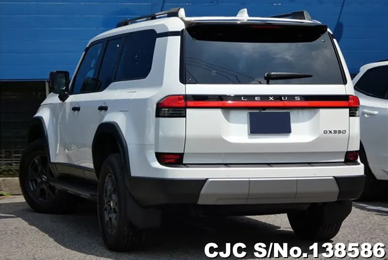 Lexus GX 550 in Pearl for Sale Image 1
