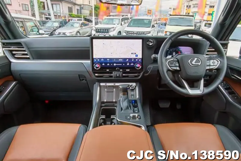 Lexus GX 550 in Pearl for Sale Image 8