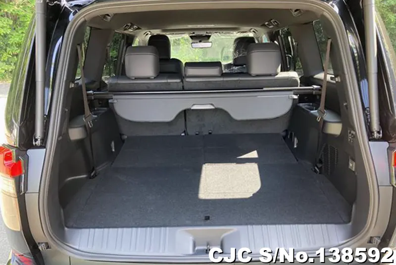 Lexus GX 550 in Black for Sale Image 5