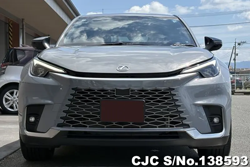 Lexus LBX in Gray for Sale Image 4
