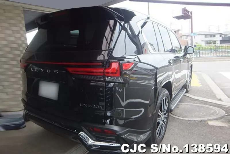 Lexus LX700H in Black for Sale Image 2