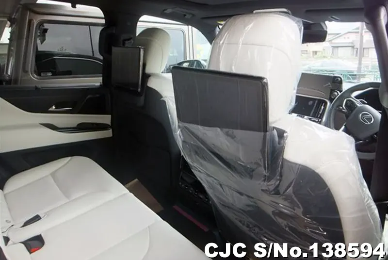 Lexus LX700H in Black for Sale Image 7