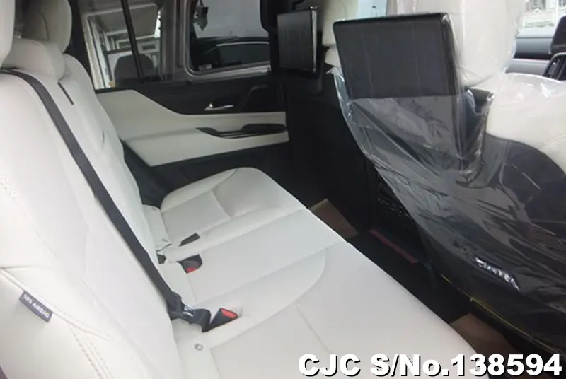 Lexus LX700H in Black for Sale Image 8