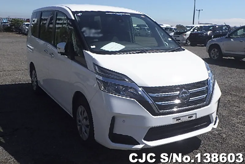 Nissan / Serena 2019