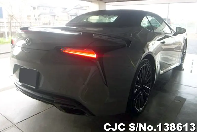 Lexus LC500h in White for Sale Image 2