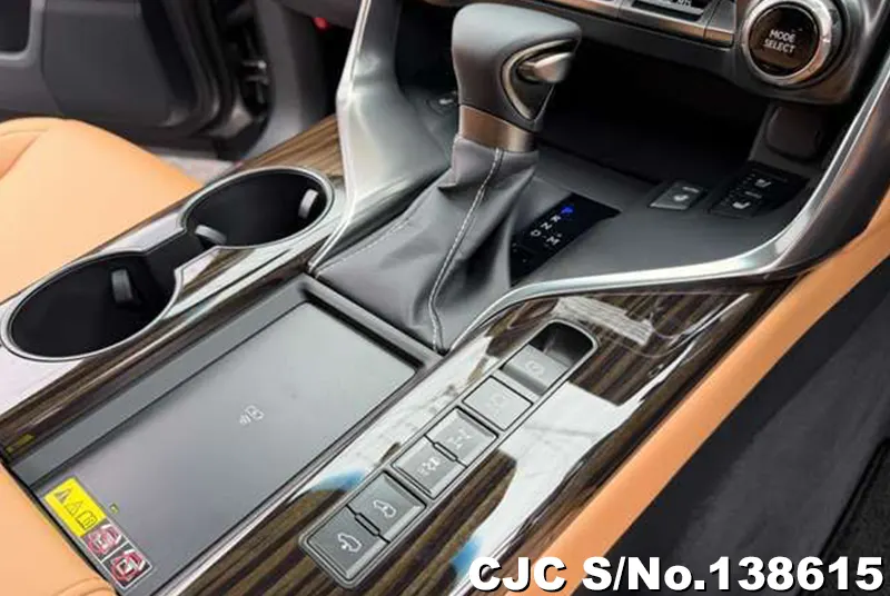Lexus LX 600 in Gun Metallic for Sale Image 13