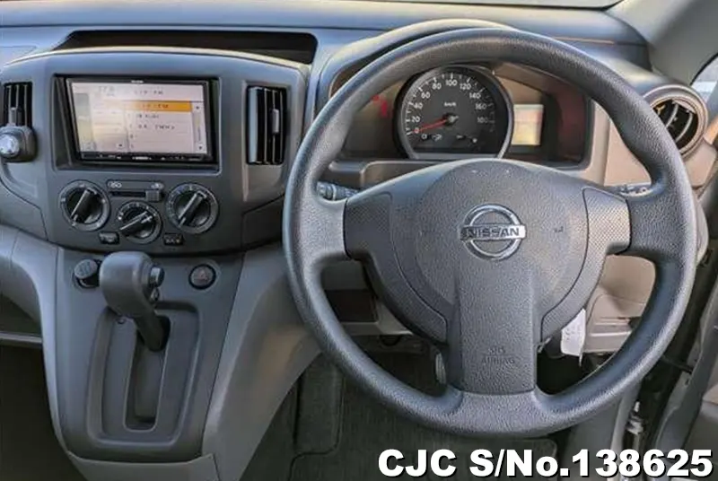 Nissan NV200 in Silver for Sale Image 9
