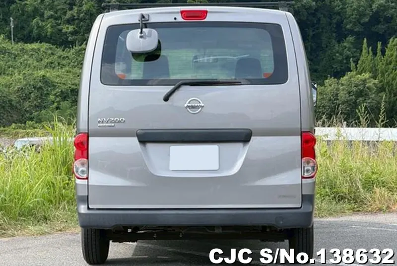 Nissan NV200 in Gray for Sale Image 5