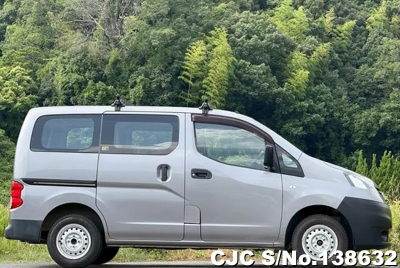 Nissan NV200 in Gray for Sale Image 6