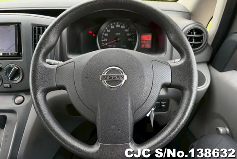 Nissan NV200 in Gray for Sale Image 17