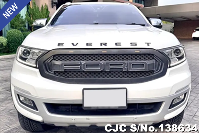 Ford Everest in White for Sale Image 3