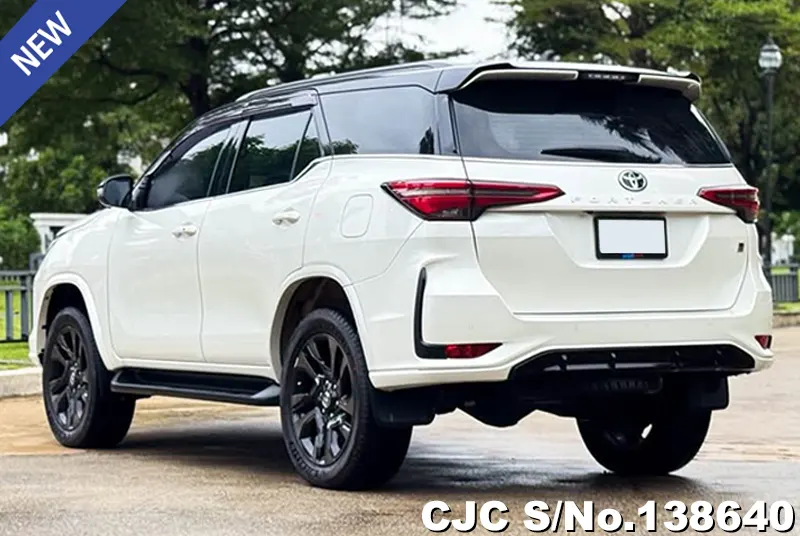 Toyota Fortuner in White for Sale Image 1