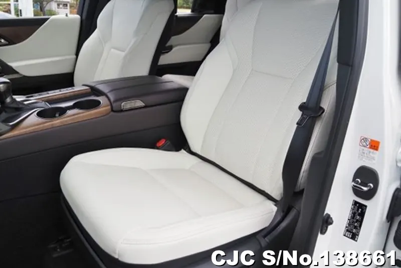 Lexus LX 600 in White for Sale Image 8