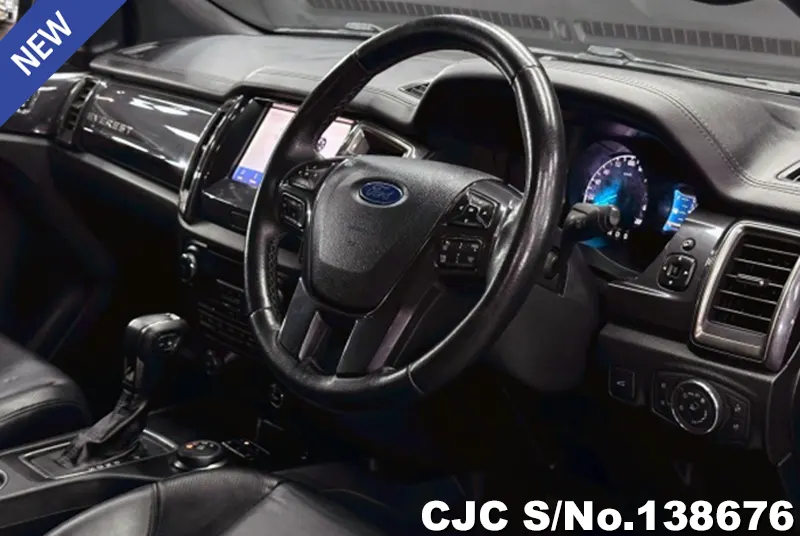 Ford Everest in Black for Sale Image 7