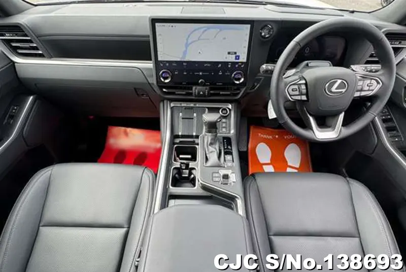 Lexus GX 550 in White for Sale Image 6