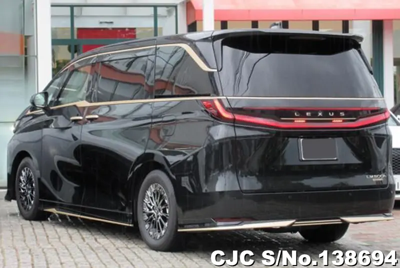 Lexus LM500h in Black for Sale Image 1